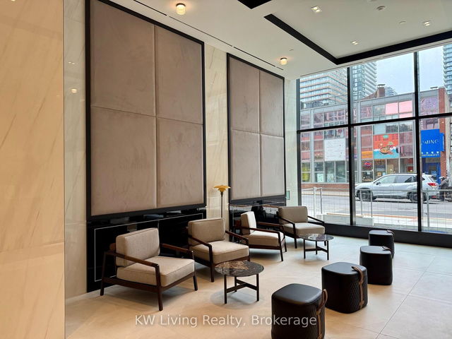 3115 - 8 Wellesley Street