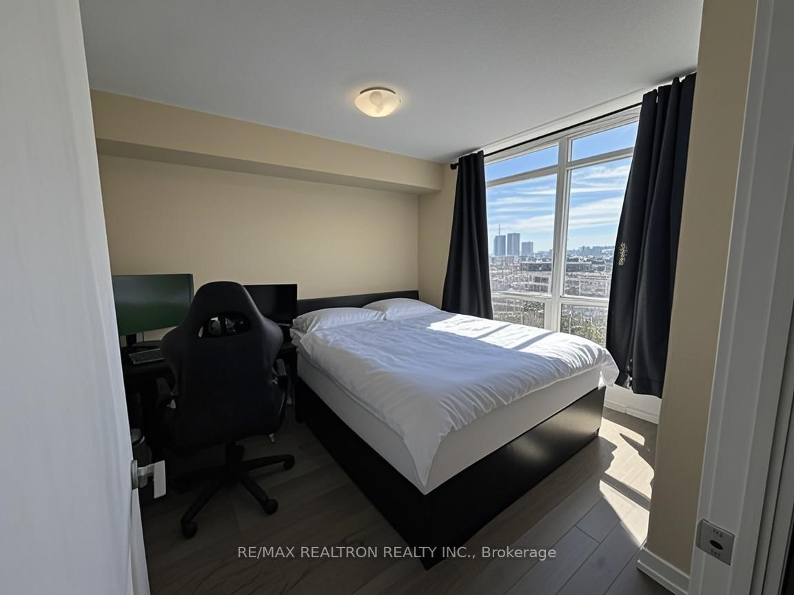 Condo for sale at 523-120 Dallimore Circle, Toronto, Banbury-Don Mills, M3C 4C5 - MLS: C12111483