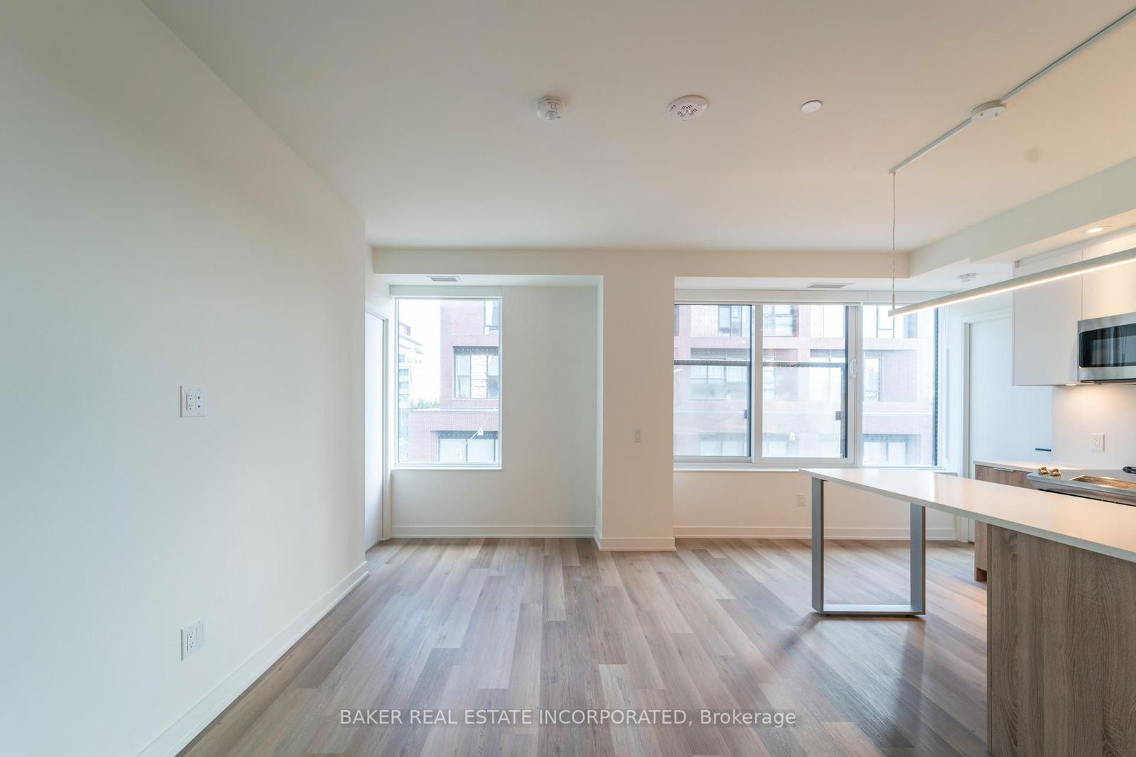 Condo for lease at 614-131 Mill Street, Toronto, Waterfront Communities C8, M5A 2Z8 - MLS: C12111618