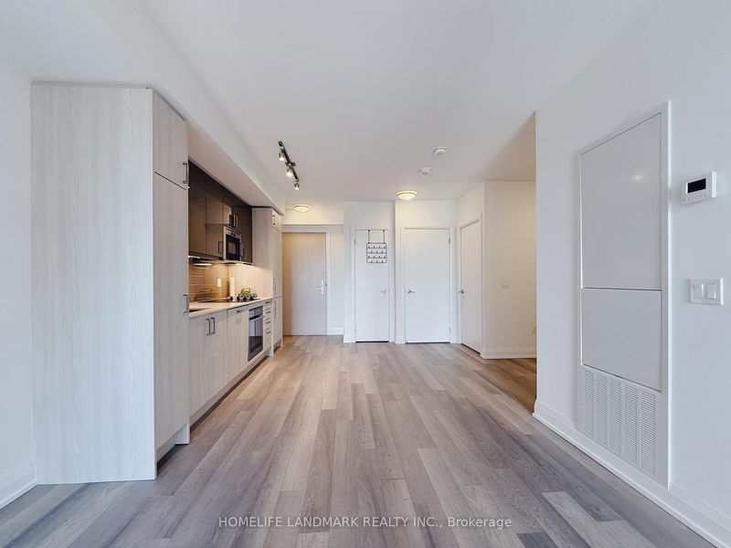 home for lease on 1101-77 Mutual Street