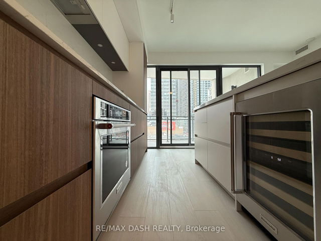 403 - 1 Hillsdale Avenue