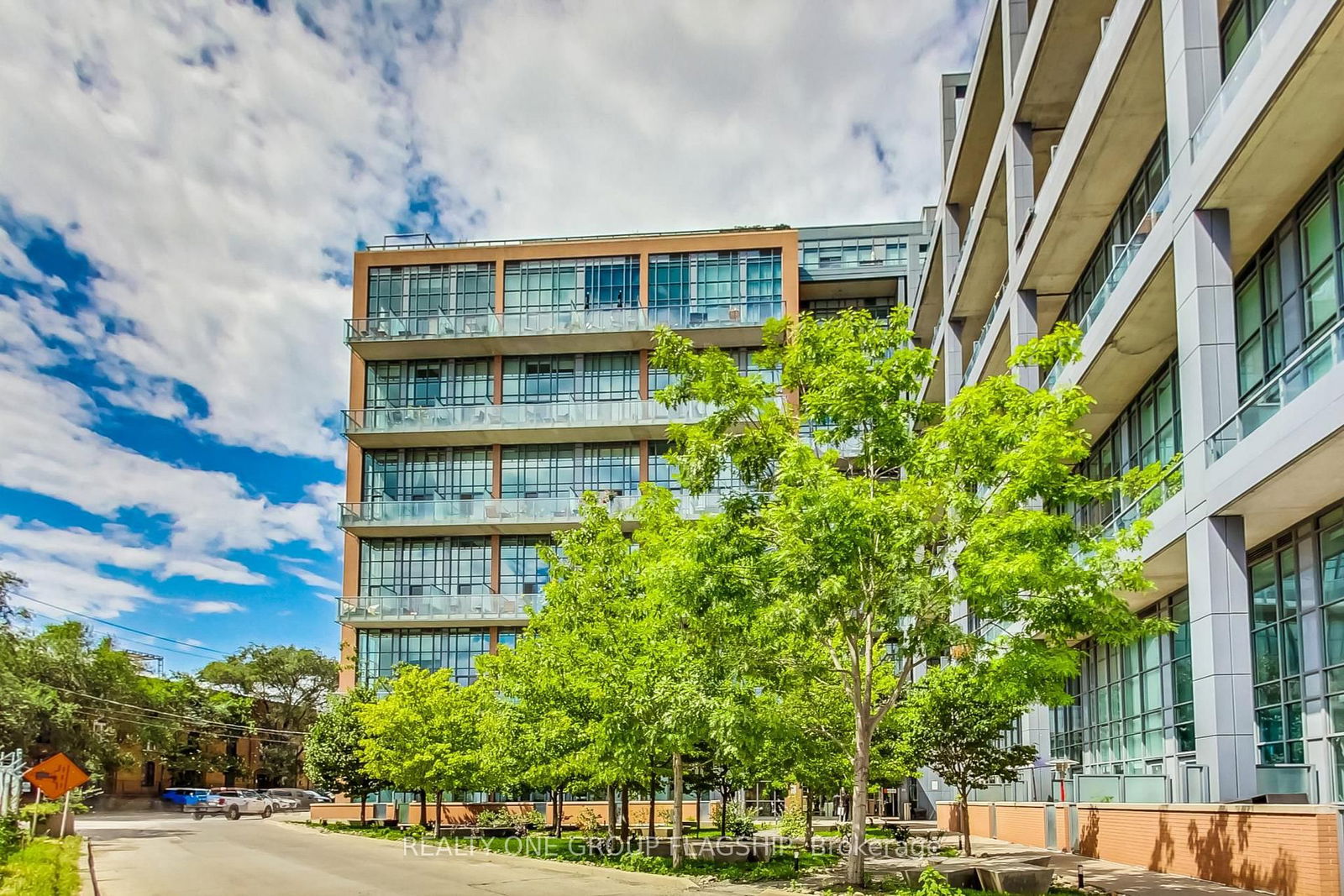 Condo for sale at 617-5 Hanna Avenue, Toronto, Niagara, M6K 0B3 - MLS: C12111810