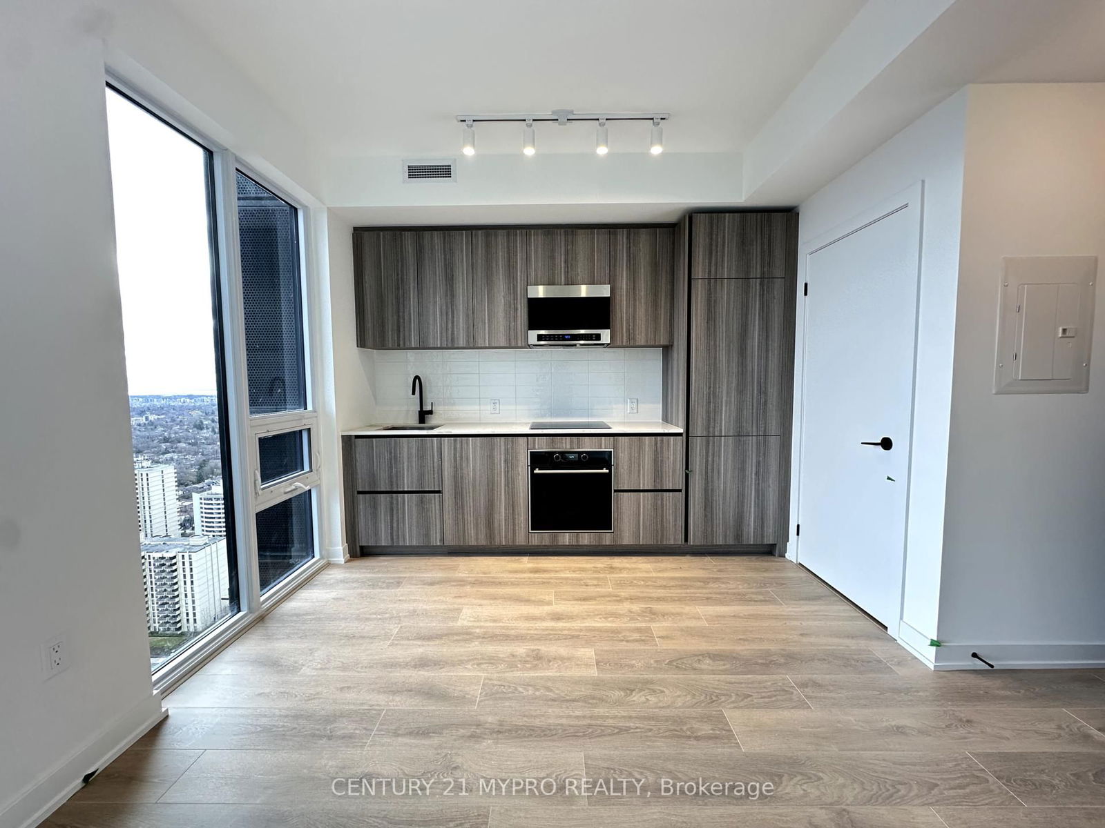 Condo for lease at 3410-117 Broadway Avenue, Toronto, Mount Pleasant West, M4P 1V3 - MLS: C12112129