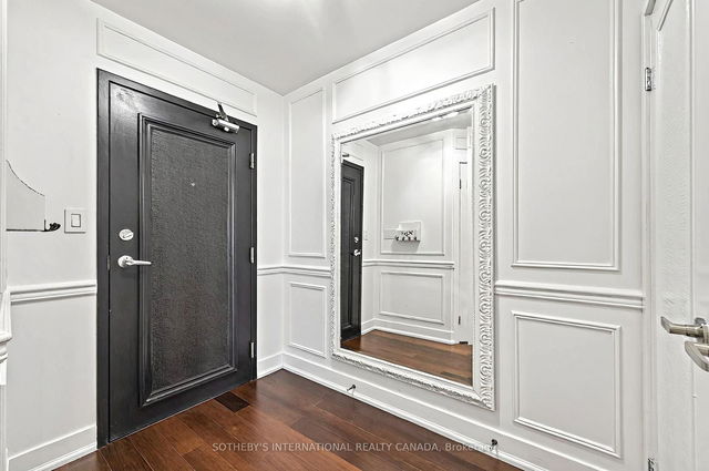 600 - 550 Queens Quay