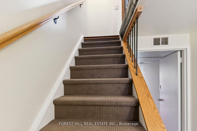 86 Village Greenway, Toronto, M2J 1K8 | Image 3