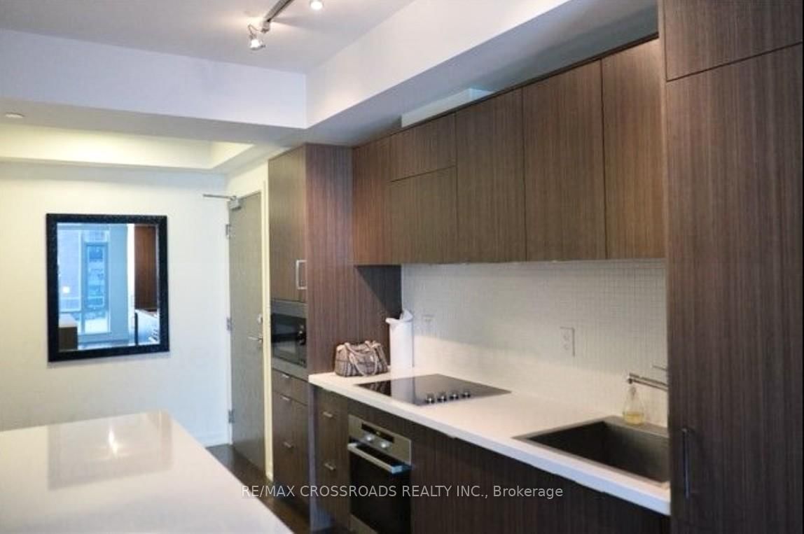 Condo for lease at 907-21 Widmer Street, Toronto, Waterfront Communities C1, M5V 2E8 - MLS: C12112234