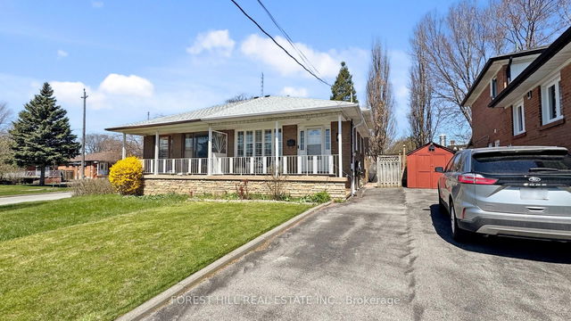 4 Slidell Crescent