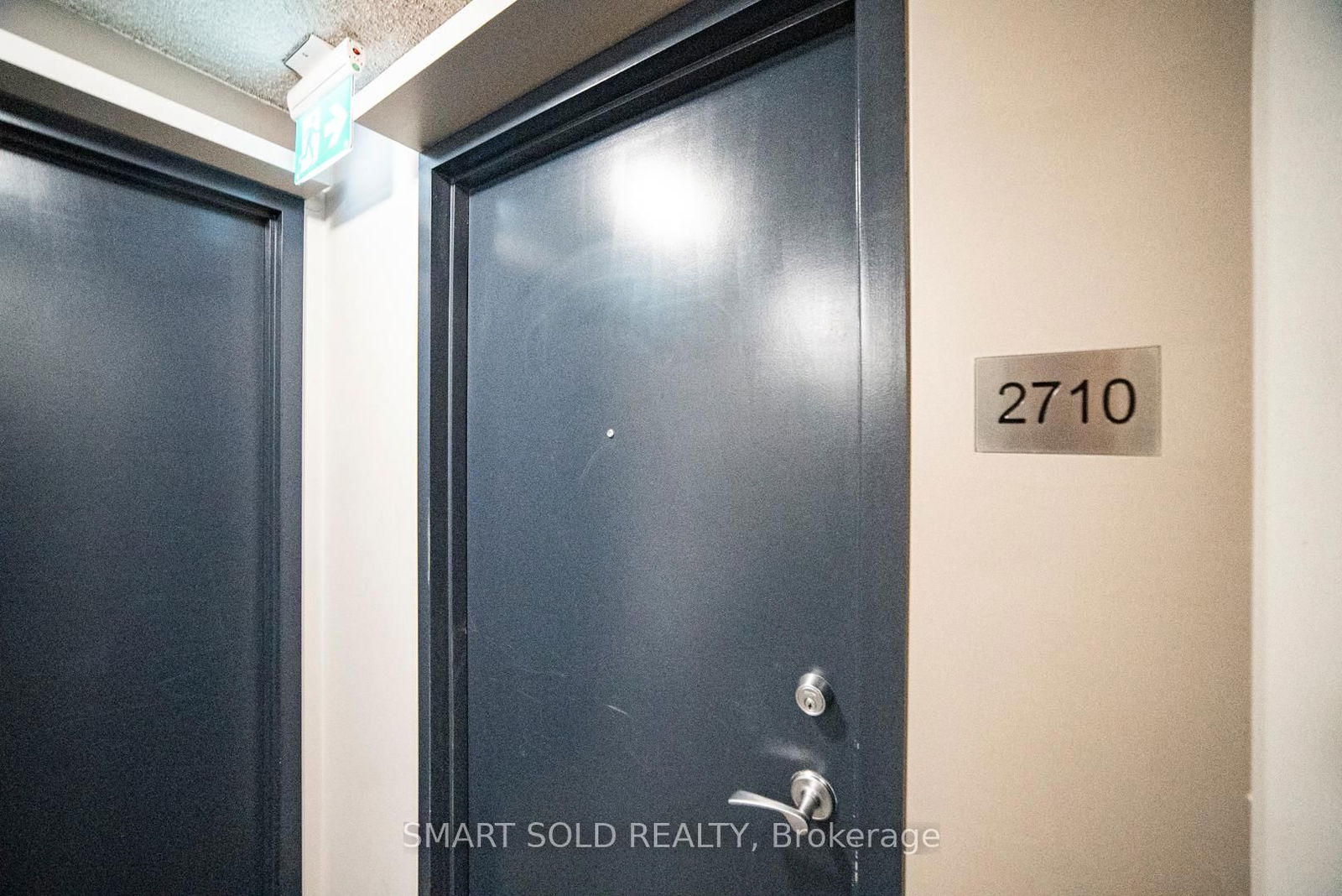 Condo for sale at 2710-81 Navy Wharf Court, Toronto, Waterfront Communities C1, M5V 3S2 - MLS: C12112536
