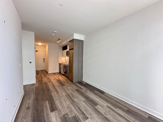 1933 W - 135 Lower Sherbourne Street