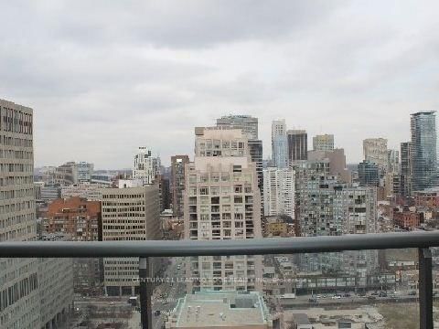 2805 - 37 Grosvenor Street