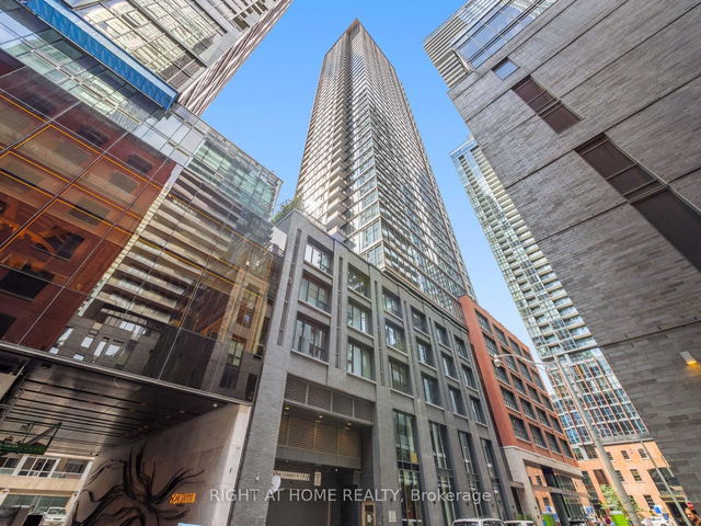 1006 - 55 Mercer Street