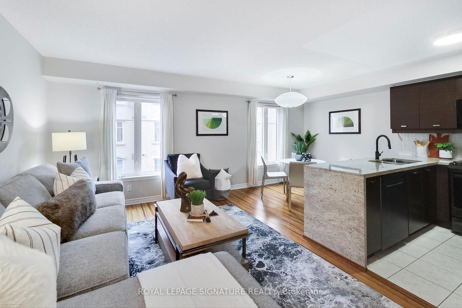 Townhouse sold at 115-22 Western Battery Road, Toronto, Niagara, M6K 3N9 - MLS: C12112758