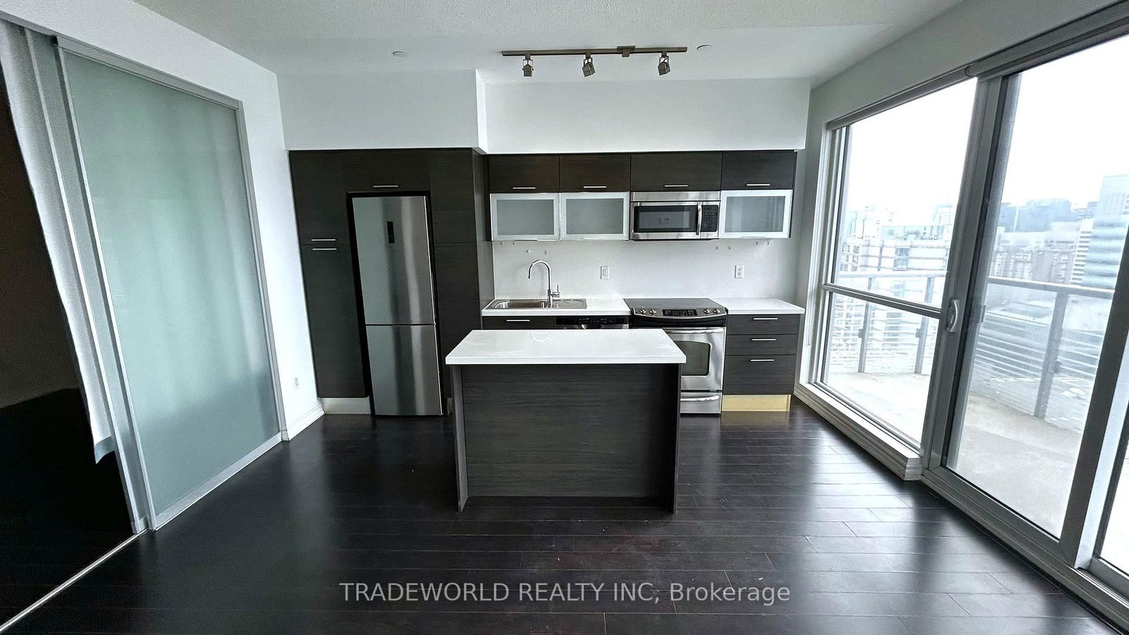 Condo for lease at 3111-386 Yonge Street, Toronto, Bay Street Corridor, M5B 0A5 - MLS: C12112955