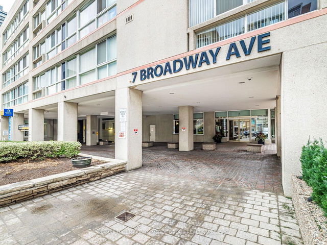 302 - 7 Broadway Avenue