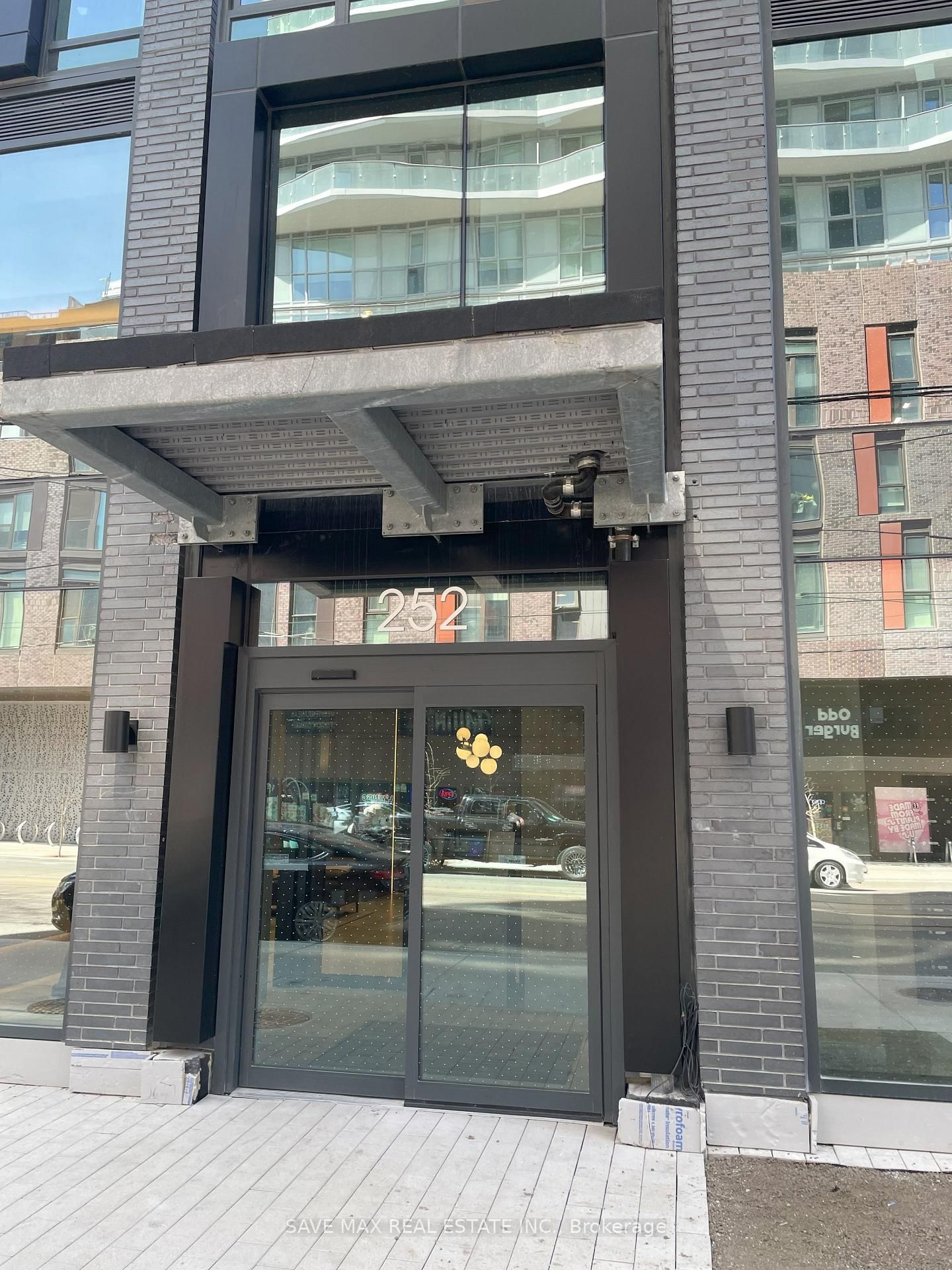 Brand New Studio At the Heart of Downtown Toronto. Floor to Ceiling windows, 9 Feet Ceiling height!  Modern Open Concept Kitchen with built-in appliances and Storage.  In-suite laundry. Stylish 4-Pc Bathroom With Frameless Glass Door Shower. Sun-filled Unit. Building Amenities Include a 24/7 Concierge, Fitness Centre, Virtual Golf, Outdoor BBQ Terrace, Co-Working Lounge, Pet Room, Games Room, Yoga room, Guest Suites and Party Room.  Perfect for professionals, students, or anyone looking to live in the city's vibrant core. Located at Dundas & Church, you're just steps to, Ryerson University (TMU), George Brown College, Eaton Centre, Yonge-Dundas Square, TTC subway and streetcar lines, Variety of Dining, Shopping, Entertainment, T&T Supermarket, St. Michael Hospital, etc. Tenant Pays Utilities. No Smoking. Aaa+ Tenants. Credit Report, Employment Letter, Pay Stubs & Rental App. W/Offer.1st & Last Months Certified Deposit. Tenants To Buy Content Insurance.