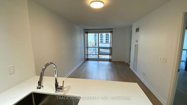 613 - 763 Bay Street