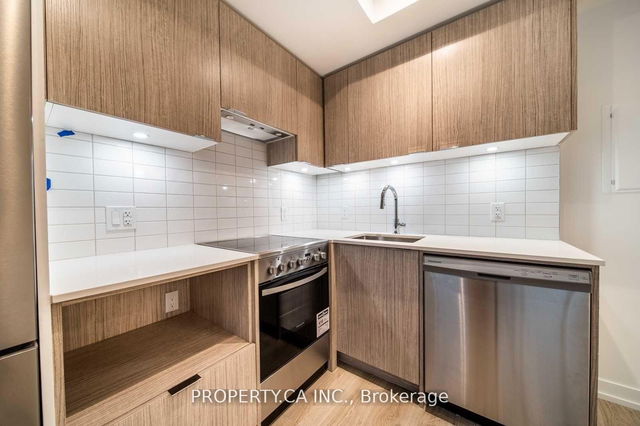 1803 - 395 Bloor Street