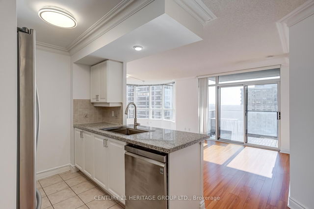 1705 - 10 Northtown Way