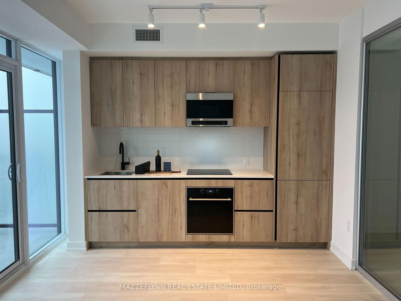 Condo leased at 1411-127 Broadway Avenue, Toronto, Mount Pleasant West, M4P 1V4 - MLS: C12113580