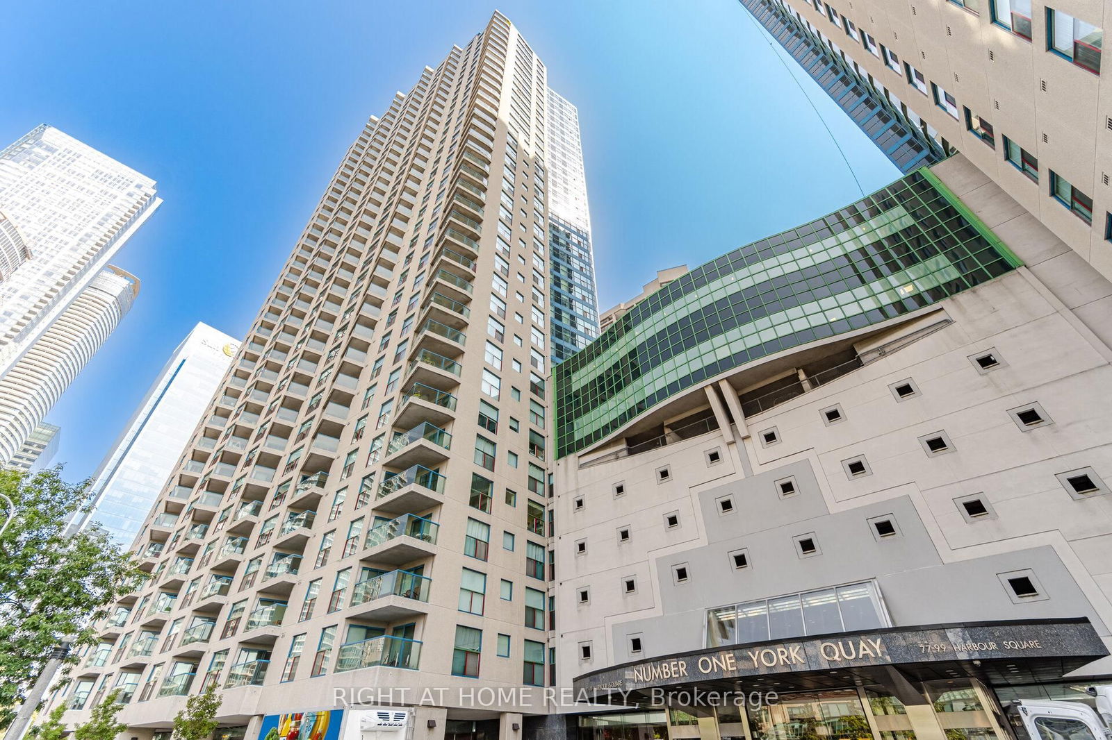 Condo for sale at 1812-77 Harbour Square, Toronto, Waterfront Communities C1, M5J 2S2 - MLS: C12113754