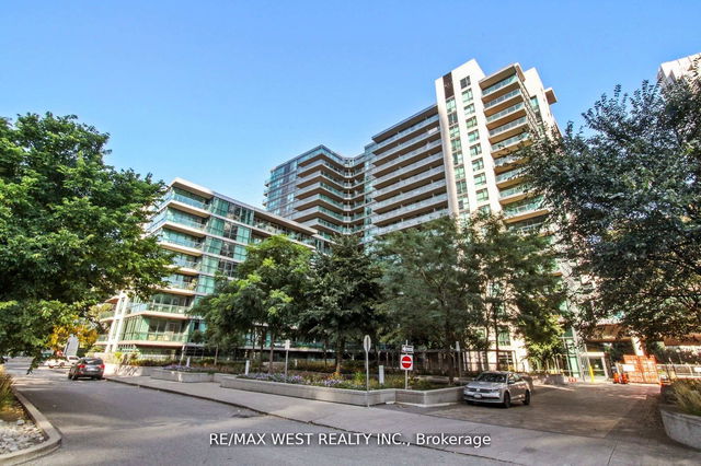 355 - 209 Fort York Boulevard