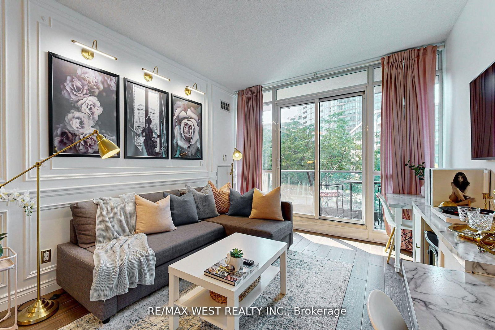 Condo for sale at 355-209 Fort York Boulevard, Toronto, Niagara, M5V 4A1 - MLS: C12113795