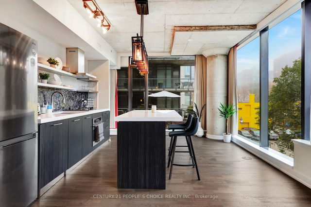 305 - 560 King Street
