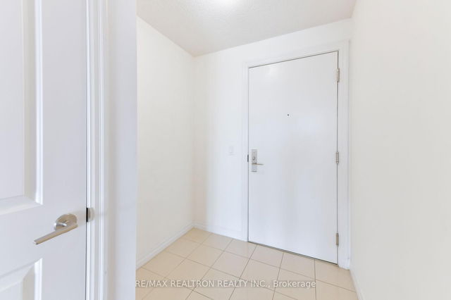 1204 - 275 Yorkland Road