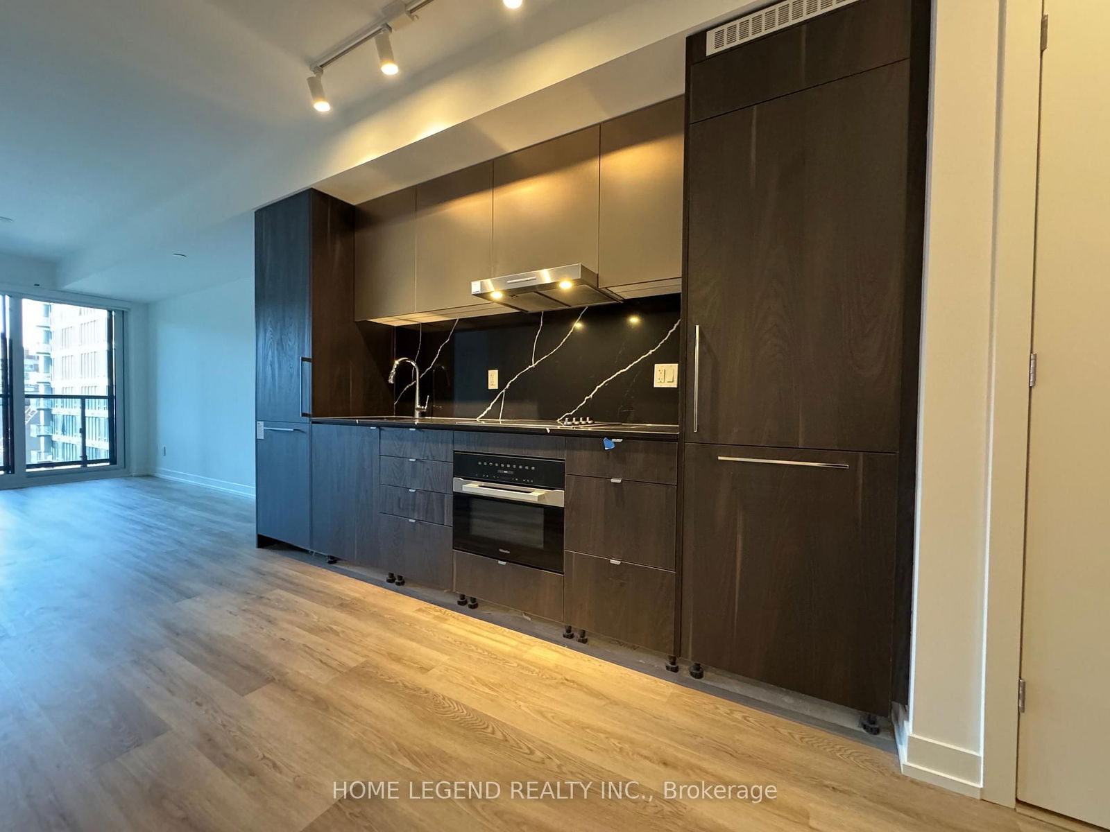 Condo leased at 1501-771 Yonge Street, Toronto, Annex, M4W 0B8 - MLS: C12114061