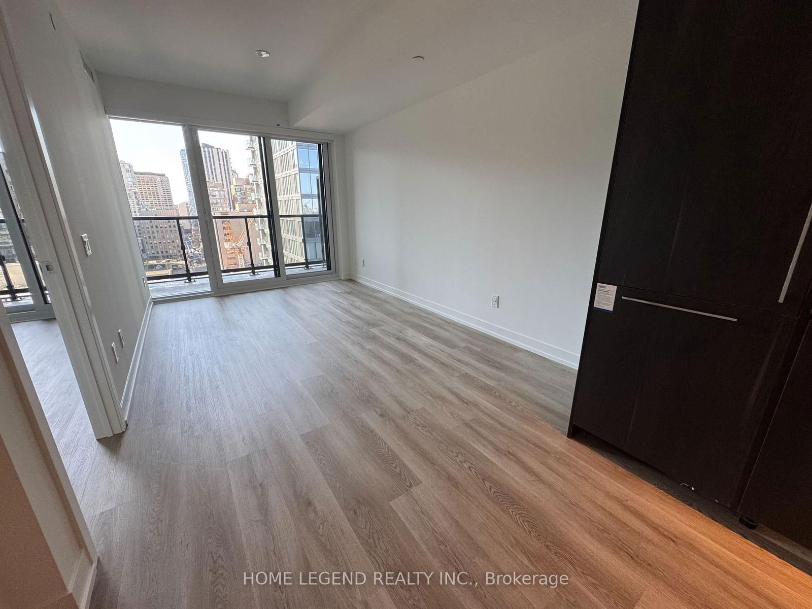 Condo leased at 1501-771 Yonge Street, Toronto, Annex, M4W 0B8 - MLS: C12114061