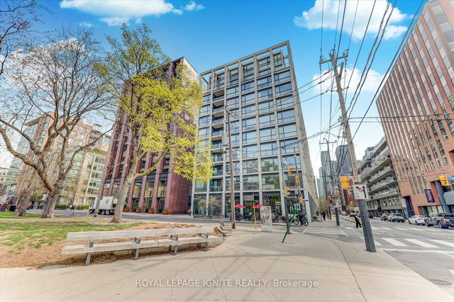 725 - 39 Brant Street