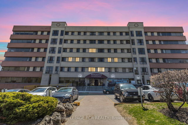 521 - 10 Gateway Boulevard