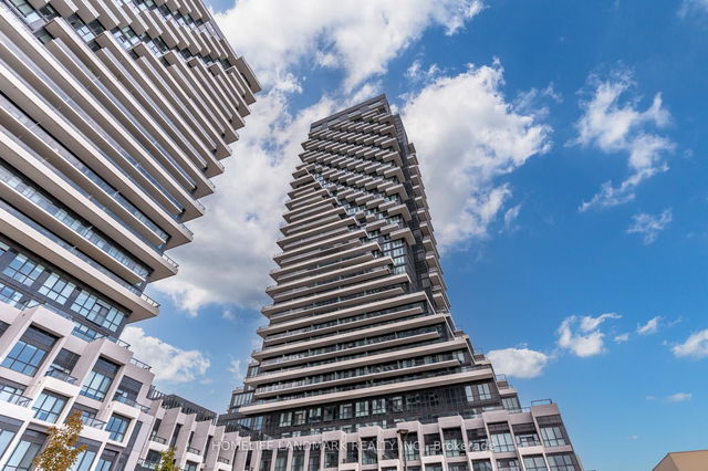 512 - 30 Inn On The Park Drive