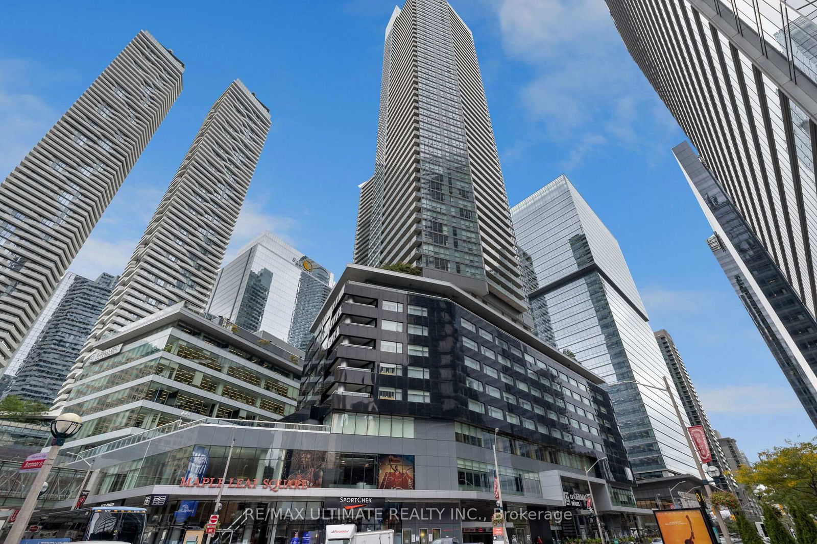 Condo for lease at 1101-65 Bremner Boulevard, Toronto, Waterfront Communities C1, M5J 0A7 - MLS: C12114452