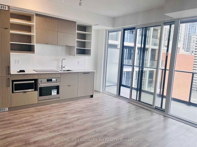1322 - 20 Edward Street