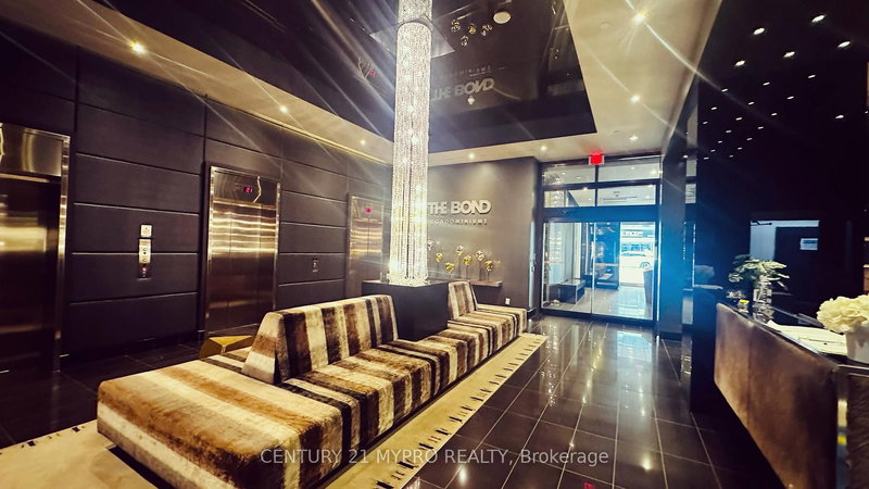 2708 - 290 Adelaide St W, Toronto, M5V 0P3 | Image 2