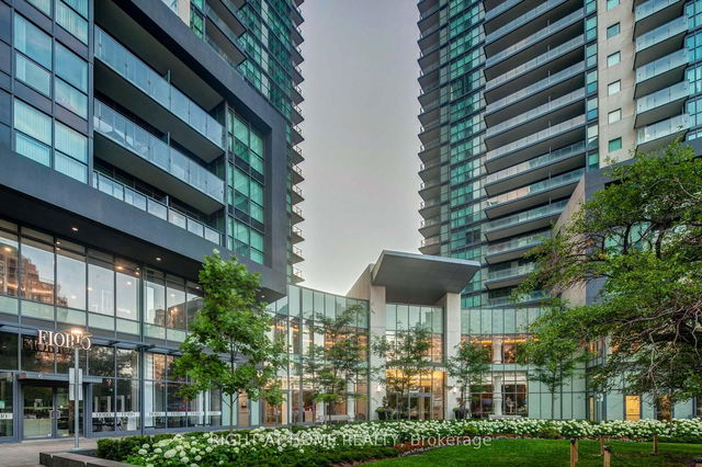LPH202 - 5162 Yonge Street