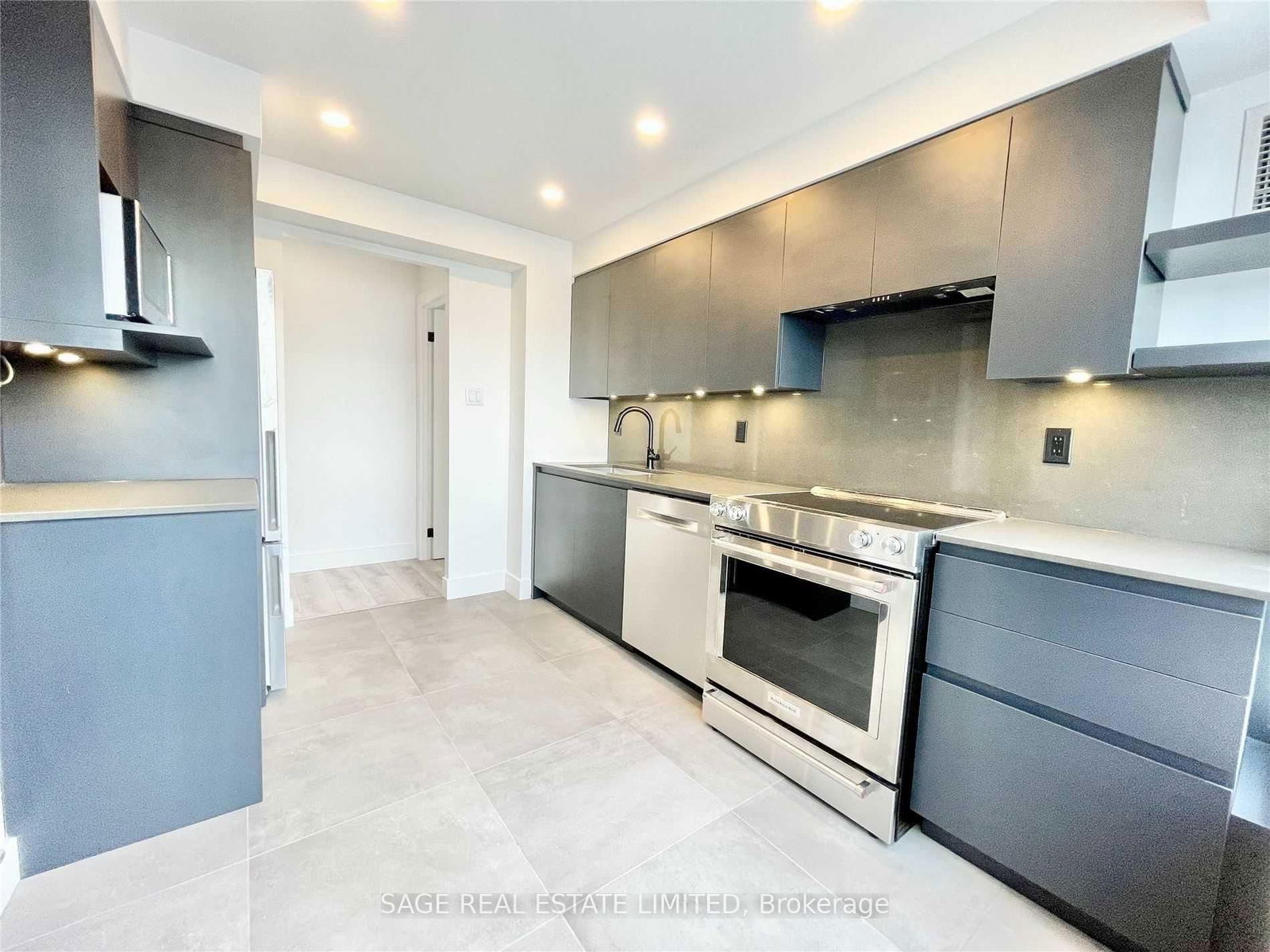 Condo for lease at 1408-887 Bay Street, Toronto, Bay Street Corridor, M5S 3K4 - MLS: C12114727