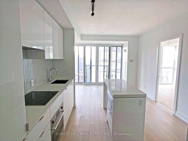 2513 - 7 Grenville Street