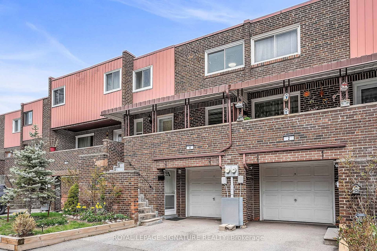 Townhouse for sale at 4 Sea Robin Way, Toronto, Westminster-Branson, M2R 3L2 - MLS: C12114837