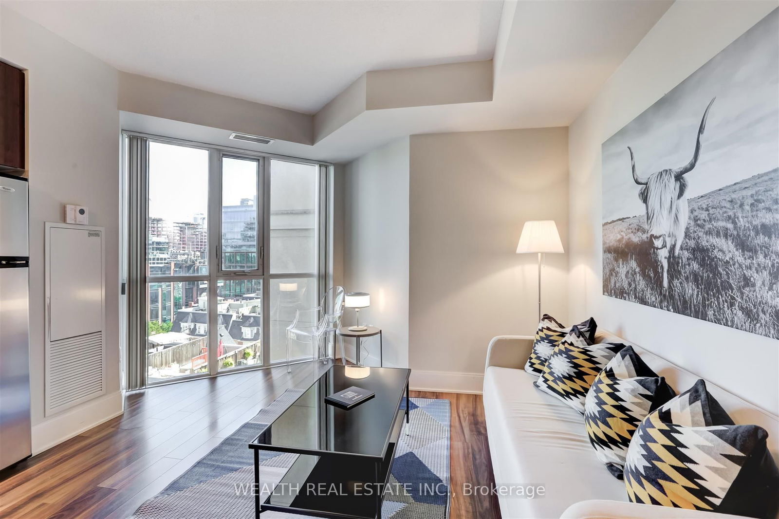 Condo for sale at 726-560 Front Street, Toronto, Waterfront Communities C1, M5V 1C1 - MLS: C12114940