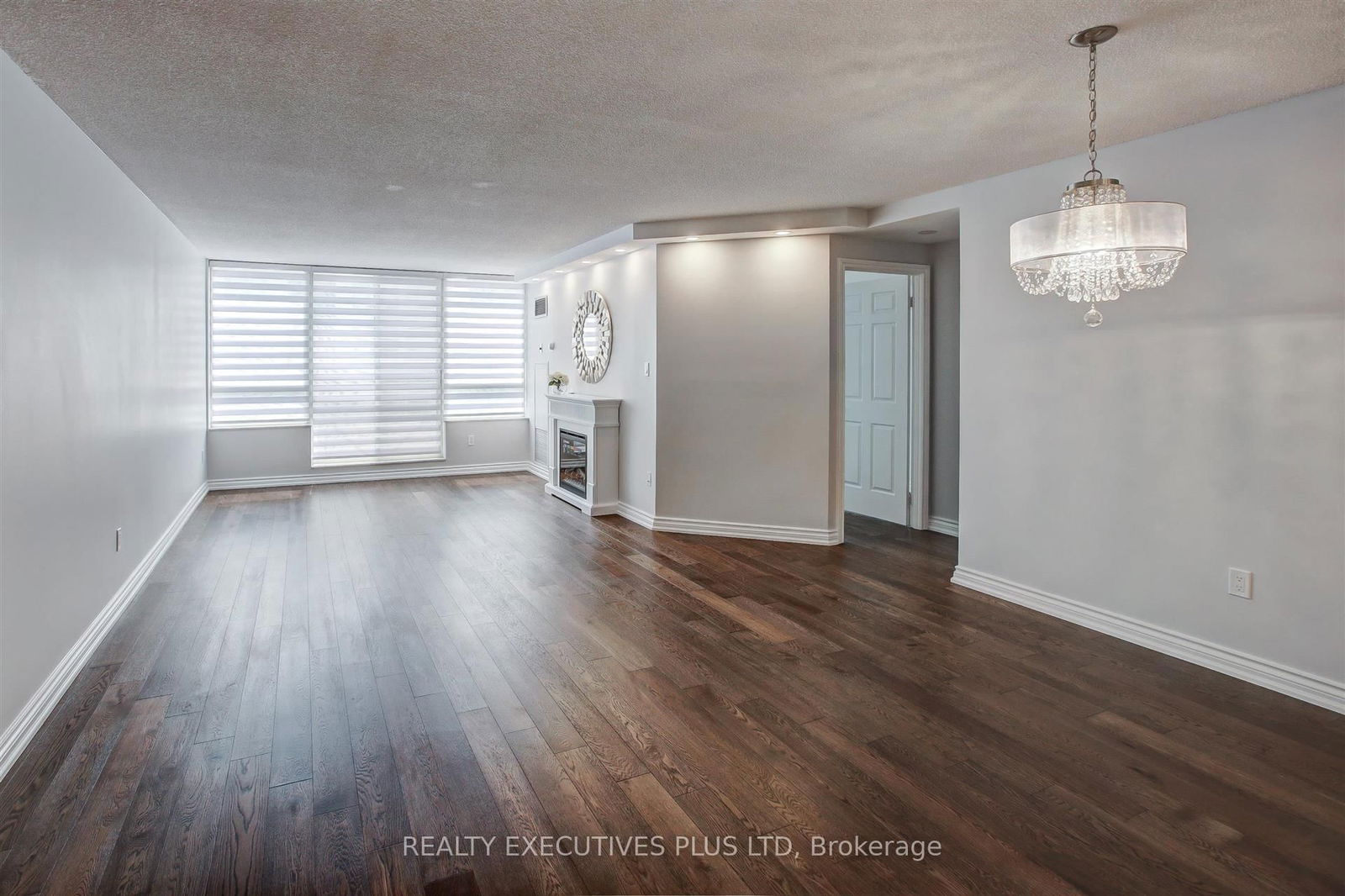 Condo for sale at 410-215 The Donway Road, Toronto, Banbury-Don Mills, M3B 3P5 - MLS: C12115024