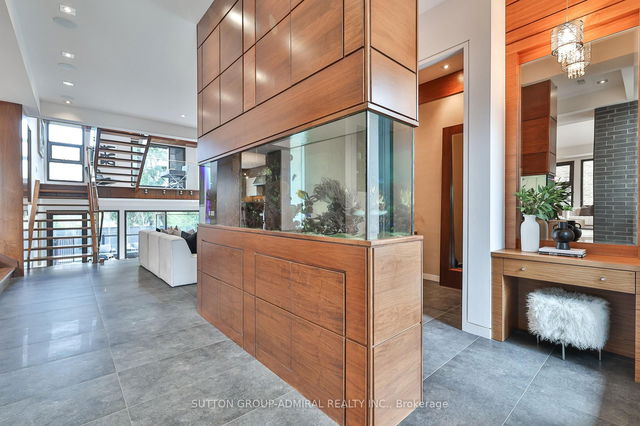 415 Douglas Avenue