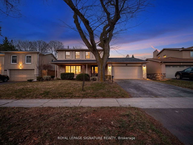 31 Hatherton Crescent