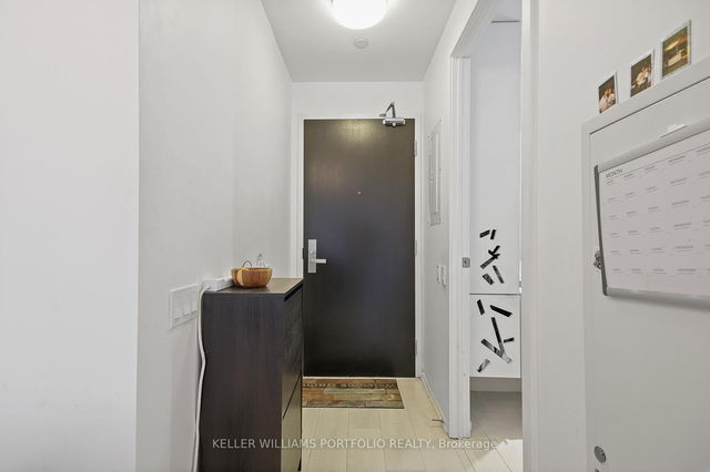 707 - 125 Peter Street