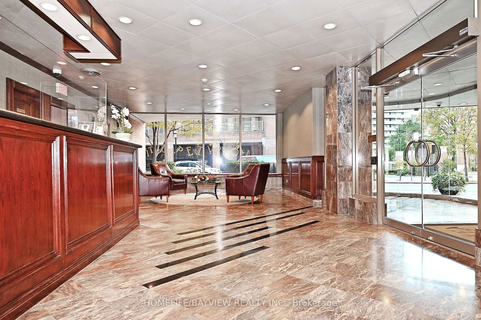 Condo for sale at 1111-1055 Bay Street, Toronto, Bay Street Corridor, M5S 3A3 - MLS: C12115457