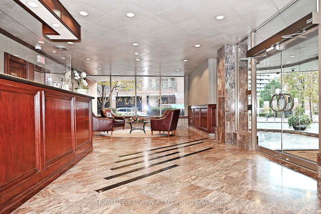 1111 - 1055 Bay Street