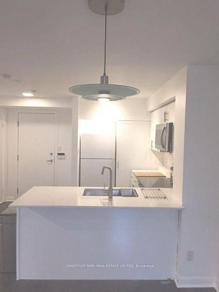 Condo for lease at 805-323 Richmond Street, Toronto, Moss Park, M5A 4R3 - MLS: C12115496