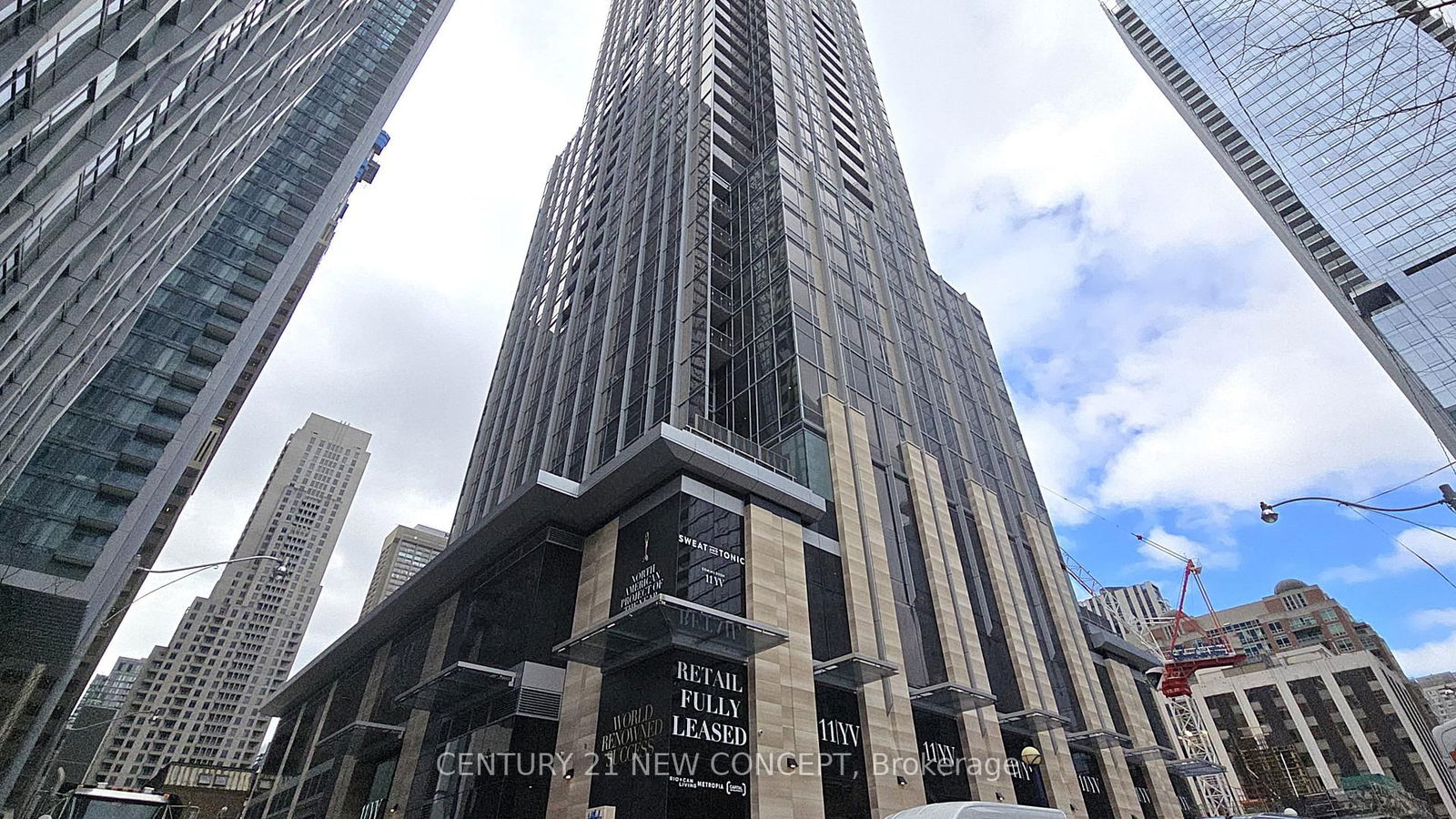 Condo for lease at 4207-11 Yorkville Avenue, Toronto, Annex, M4W 0B7 - MLS: C12115555