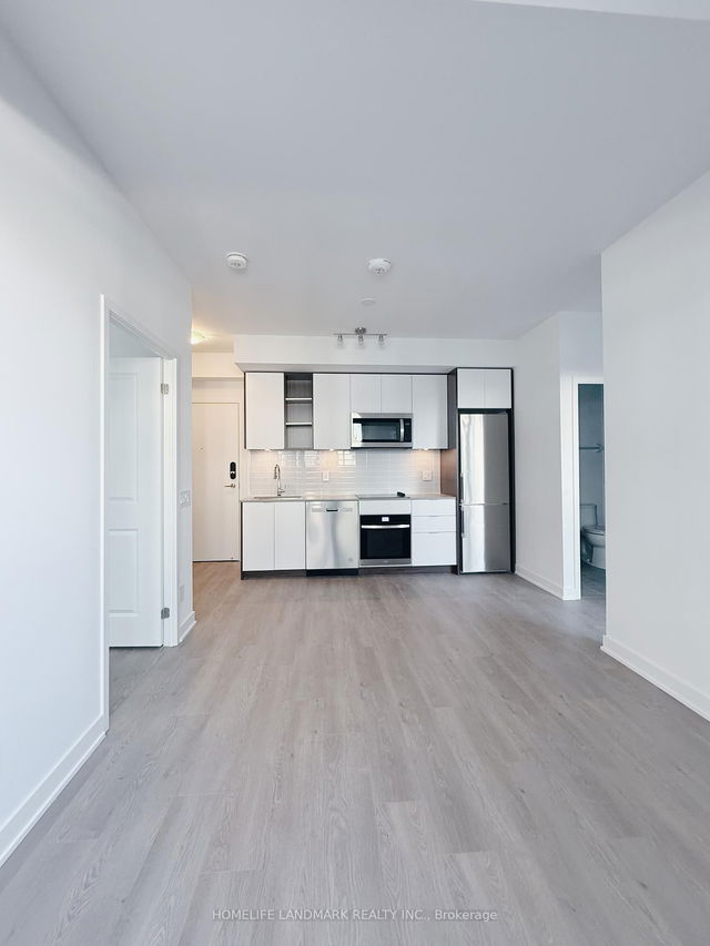 1111 - 543 Richmond Street